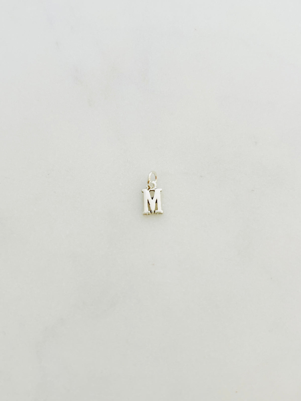 Letra M Plata 925