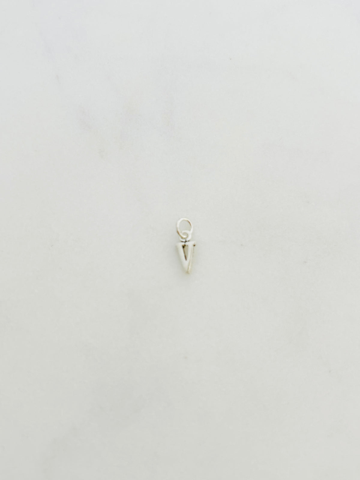 Letra V Plata 925
